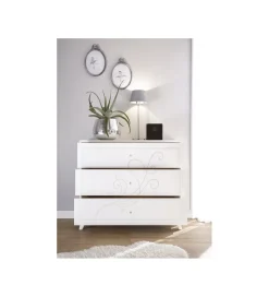 Komoda NIVEA 104 cm biała z ozdobnym nadrukiem